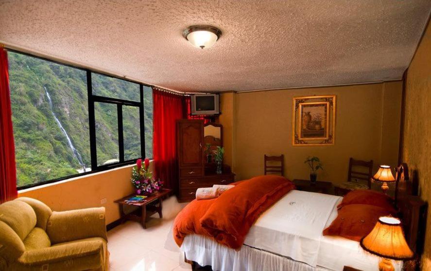 Hotel Puerta Del Sol Baños Exteriör bild