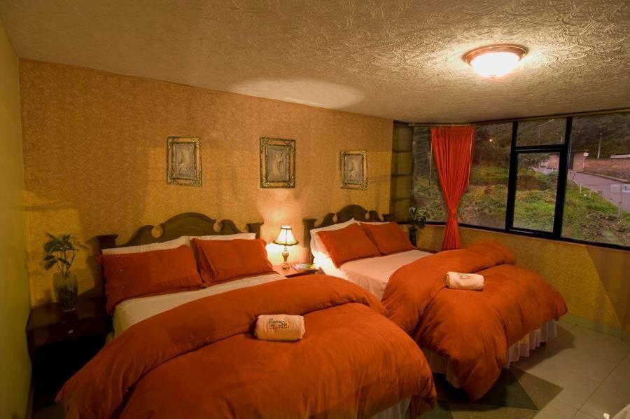 Hotel Puerta Del Sol Baños Exteriör bild