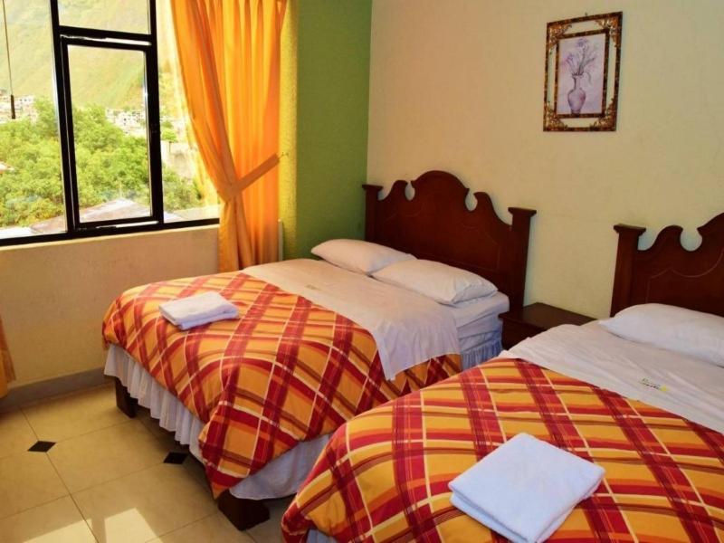 Hotel Puerta Del Sol Baños Exteriör bild