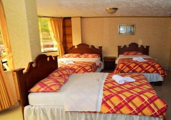 Hotel Puerta Del Sol Baños Exteriör bild
