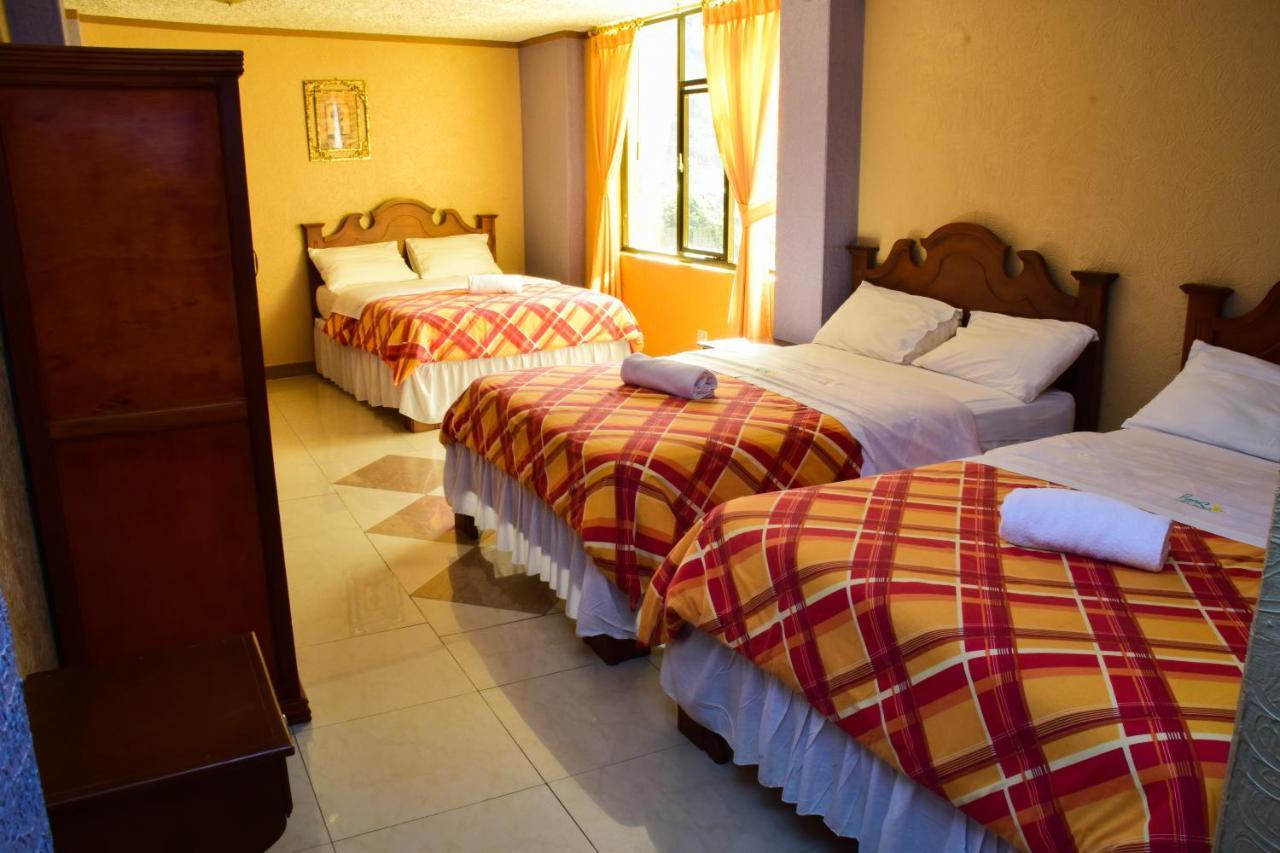 Hotel Puerta Del Sol Baños Exteriör bild