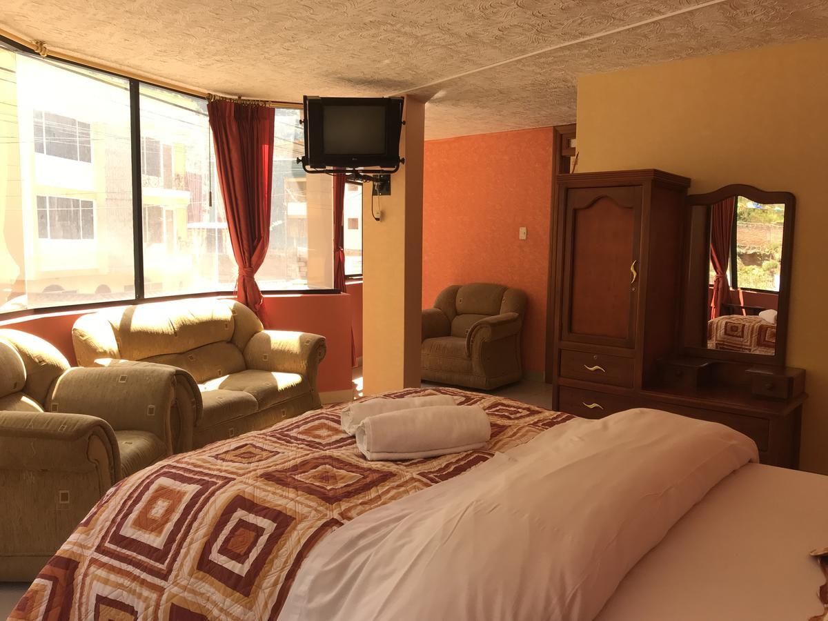 Hotel Puerta Del Sol Baños Exteriör bild