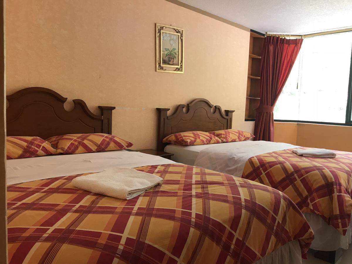 Hotel Puerta Del Sol Baños Exteriör bild